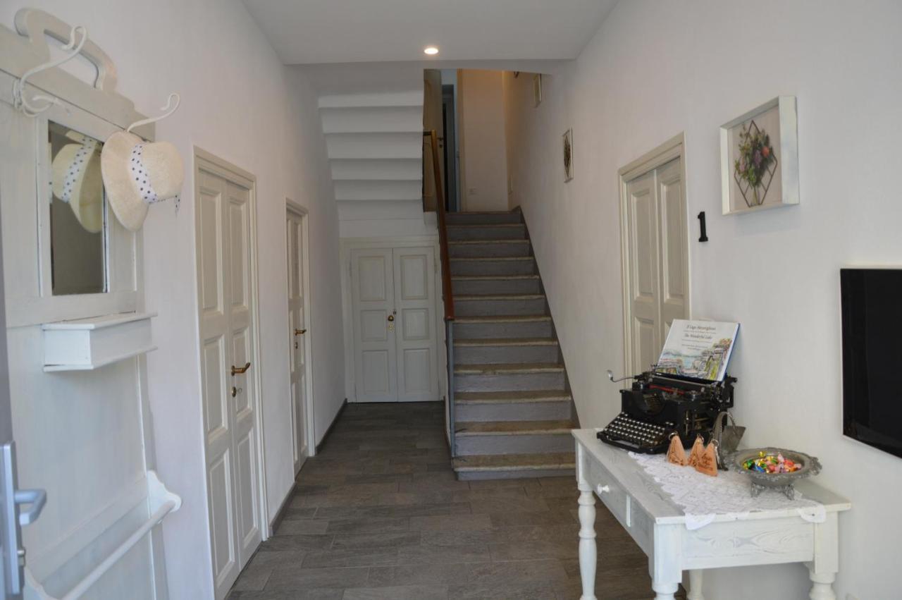 White Suite - Jacuzzi, Swimming Pool & Lake View Lezzeno Exterior photo